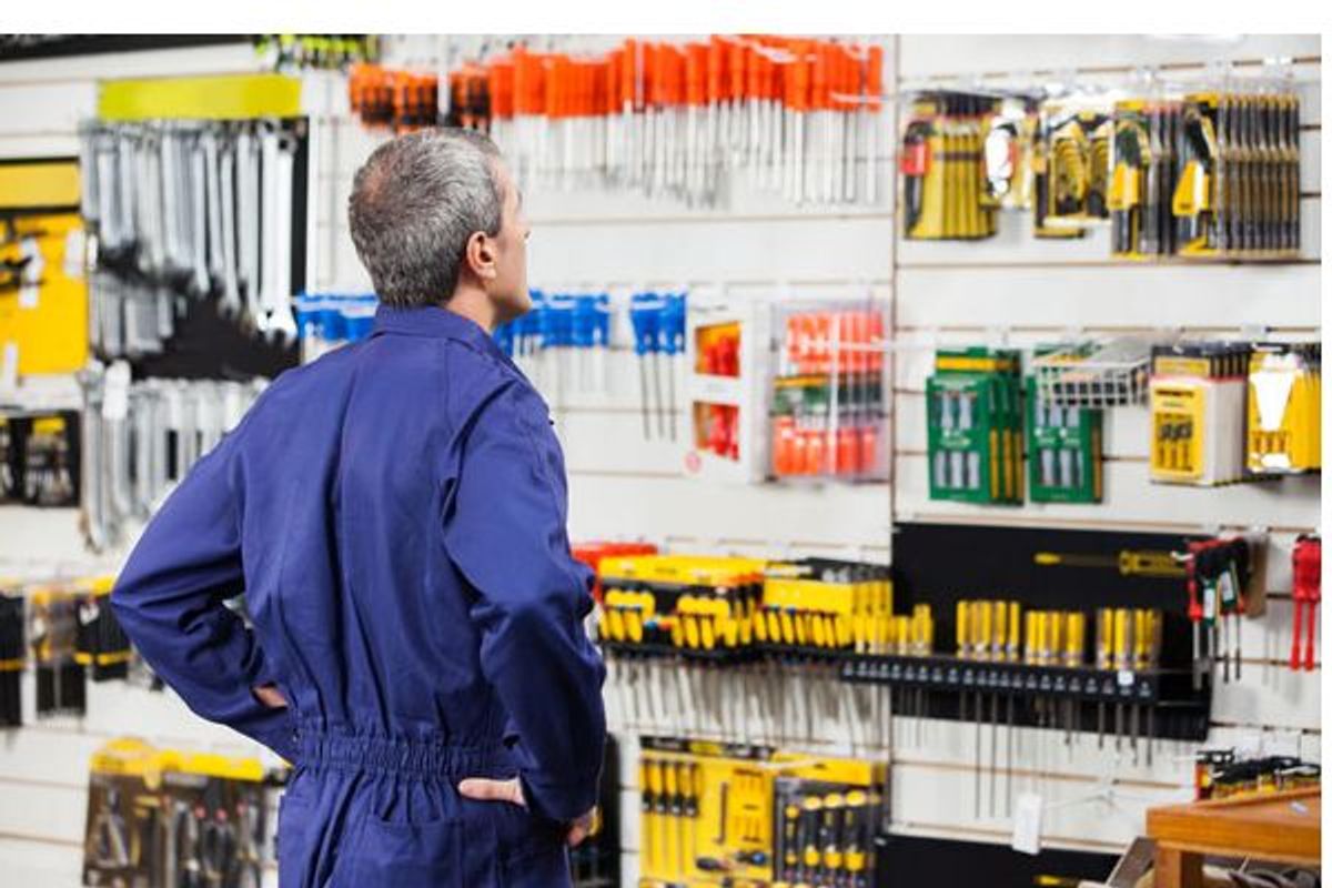How to open a profitable DIY and hardware store?