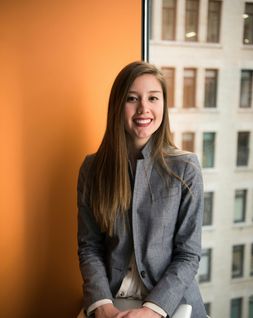 créatrice d'entreprise fintech qui a utilisé The Business Plan Shop