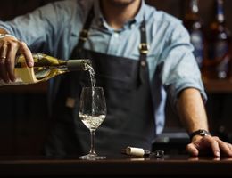 Conseils pour évaluer le marché d'une bar à vin