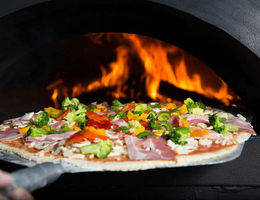 How to successfully take over a pizzeria