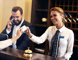 Practical guides on how to start or take over a hotel