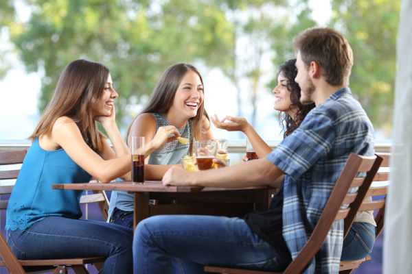 Open a hotel: guests at the bar