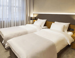 How to do a market analysis for a hotel?