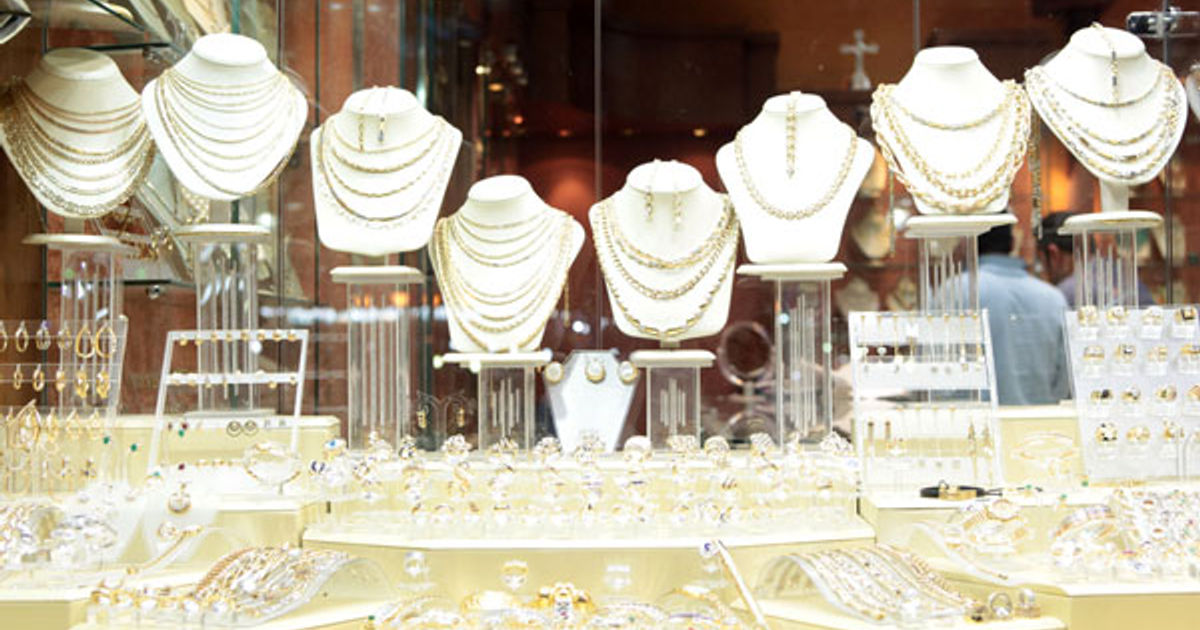 How to create a financial forecast for your jewellery shop